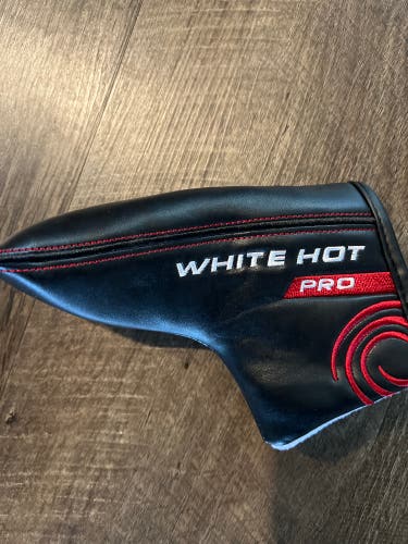 Odyssey White Hot Pro Blade Head Cover