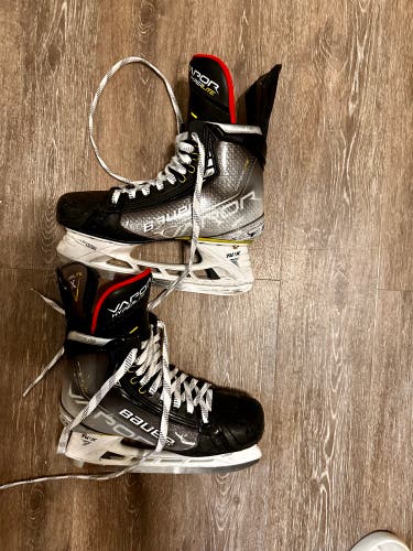 Bauer Vapor hyperlite senior 6.5 fit 1