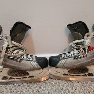 Bauer Vapor XXV Skates Size 4 Extra Wide