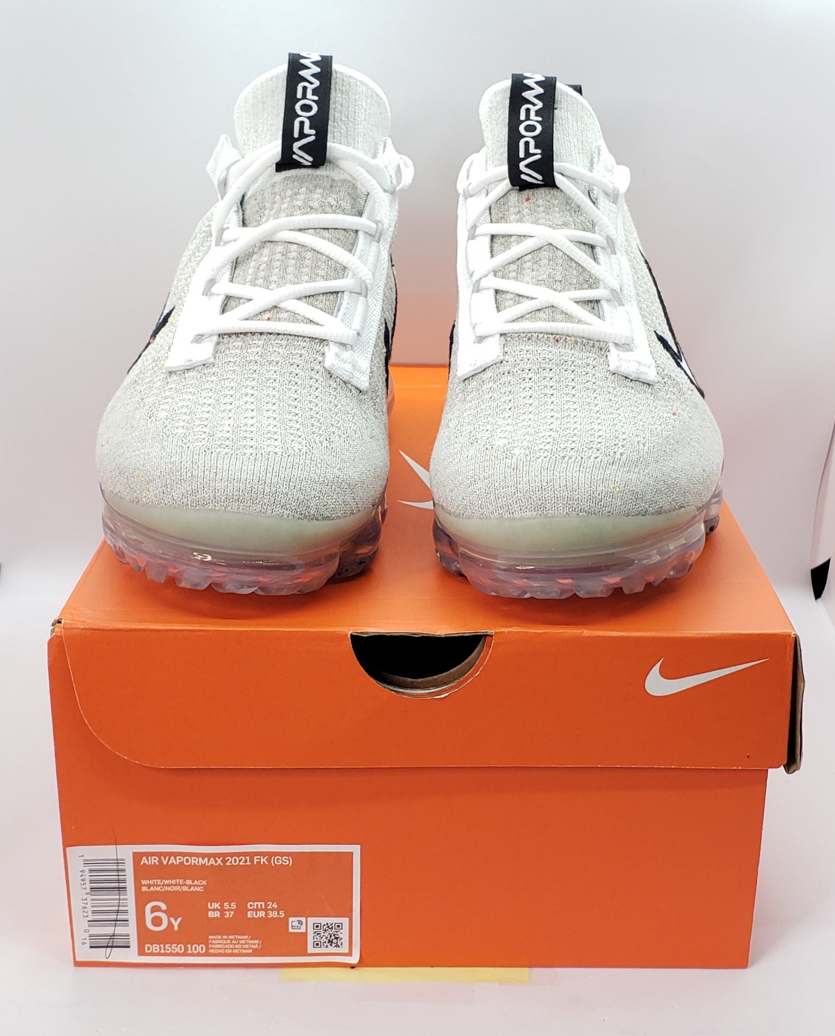 nike vapormax youth white