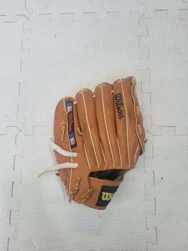 Used Wilson A2491 11" Fielders Gloves