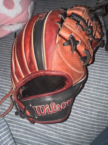 Used 2021 Right Hand Throw 11.75" A2K Baseball Glove