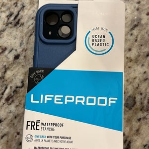 Lifeproof FRĒ case for iPhone 13