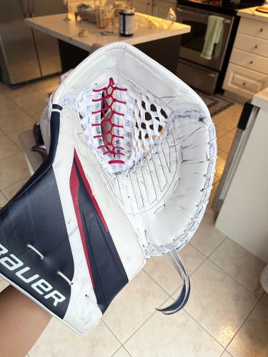 Bauer Pro Stock Hyperlite 2 Practice Palm glove