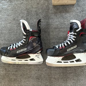 New Senior Bauer Vapor X900 Hockey Skates Regular Width 7.5
