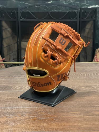 Wilson A2000 Omaha Exclusive 2021 Western Collection “Claim Jumper” 1786 11.5” New Baseball Glove