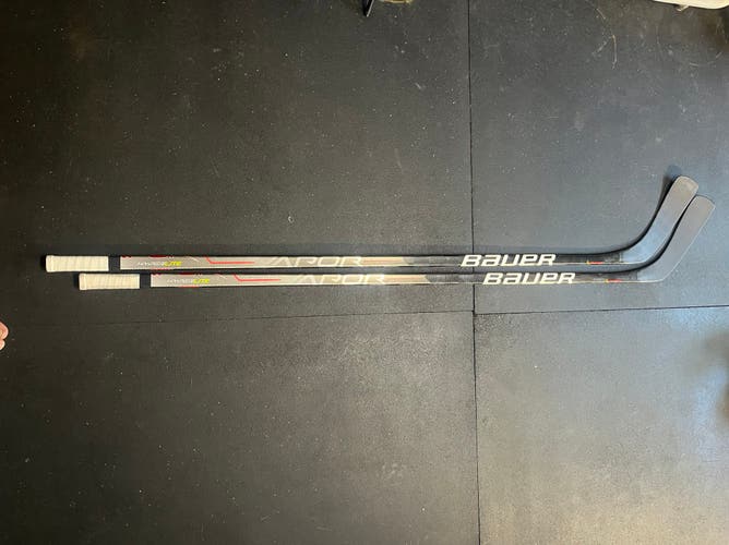 2 pack Bauer Vapor Hyperlite 70 flex sticks Kane Curve LH