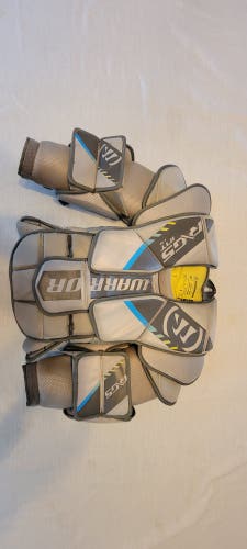 Used Large/Extra Large Warrior Ritual G5 Goalie Chest Protector