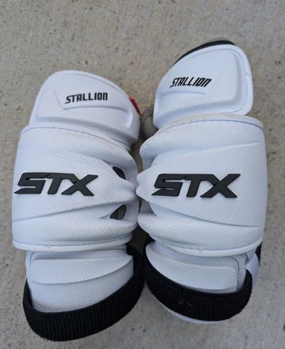 Used Large Youth STX Stallion 500 Arm Pads