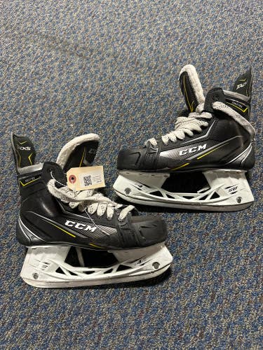 Used Senior CCM Tacks 9070 Hockey Skates | Size 7