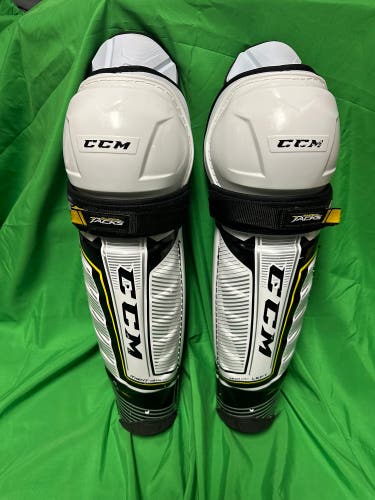 CCM Super Tacks AS1 Shin Pads
