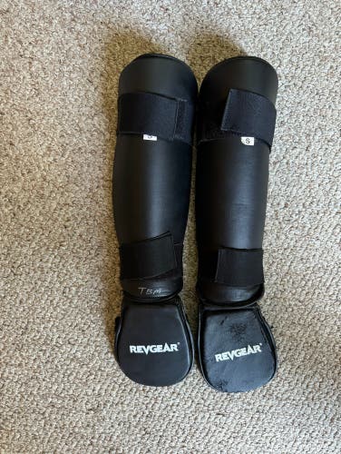 Revgear shin guards