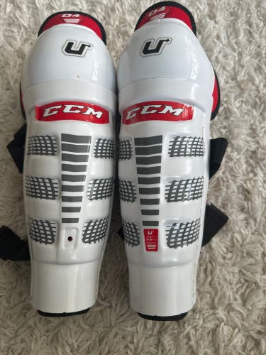 New Junior CCM 11" U+ Shin Pads