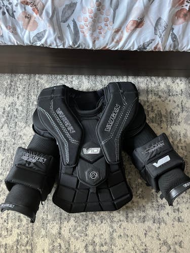 Vaughn v10 Pro Carbon Beef Up Chest And Arm - Size Medium
