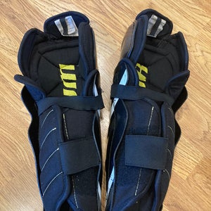 Warrior Alpha hockey shin guards