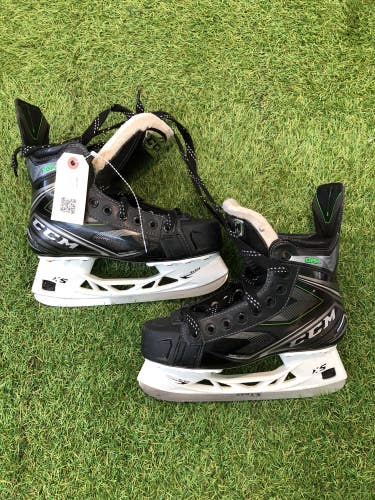 Used CCM RibCor 88K Hockey Skates Wide Width Size 5.0 - Intermediate