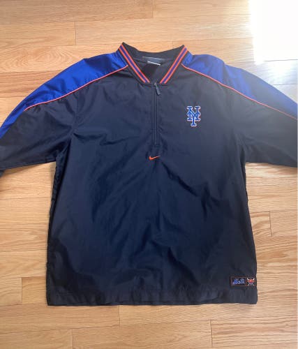 New York Mets sweatshirt