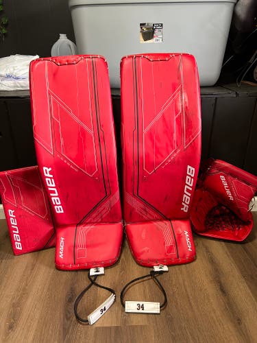 Used  Bauer Regular Ultrasonic Goalie Full Set