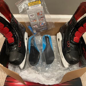 Used Bauer Regular Width  Size 4 Vapor 1X Hockey Skates