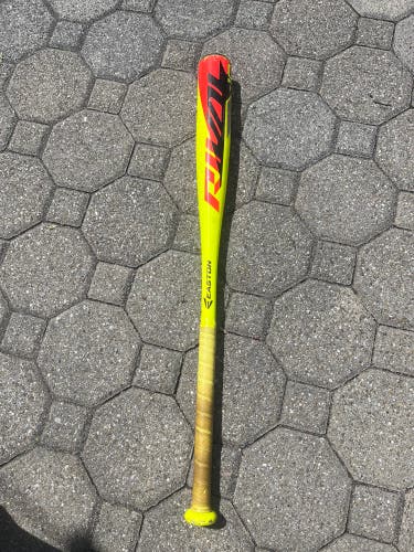 Easton Rival 28-10