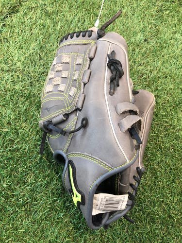 Used Mizuno MVP Prime Right Hand Throw Pitcher's Baseball Glove 12"