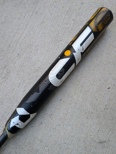 Black Used 2022 DeMarini CF Bat (-10) Composite 23 oz 33"