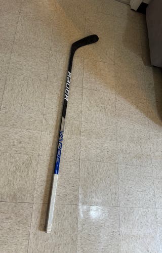 Used Senior Bauer Right Handed P92 Pro Stock Vapor Hyperlite Hockey Stick