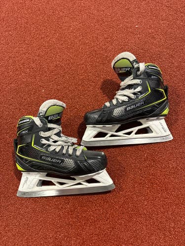 Used Junior Bauer GSX Hockey Goalie Skates Regular Width Size 3