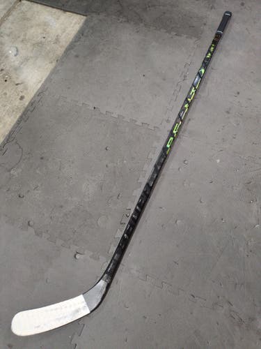 Used Senior Bauer Ag5nt Right Handed Hockey Stick Heel Pattern Pro Stock Pietrangelo