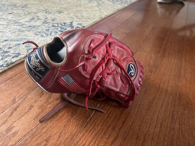 Used Pitcher's 11.75" Heart of the Hide Baseball Glove