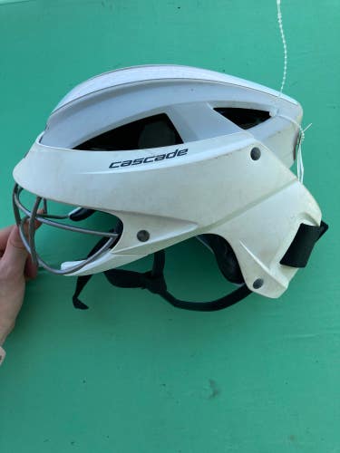 White Used Adult Cascade LX Helmet