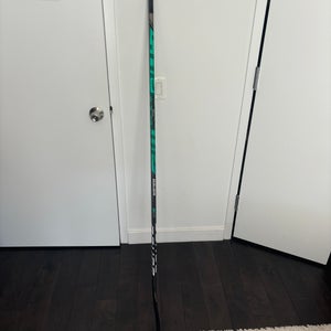 Used Senior Bauer Supreme UltraSonic Left Hand Hockey Stick P28 Pro Stock
