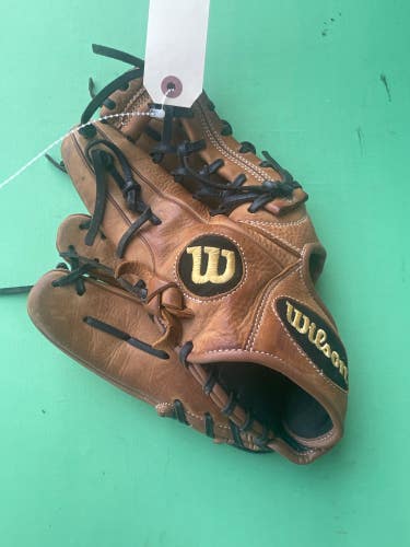 Wilson A950 Left Hand Throw Baseball Glove 11.75"