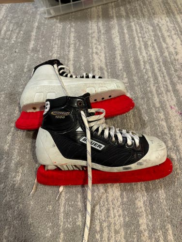 Used Senior Bauer Regular Width   12 Supreme Hockey Skates