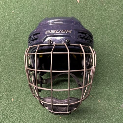 Used Medium Bauer Re-Akt 200 Helmet Medium