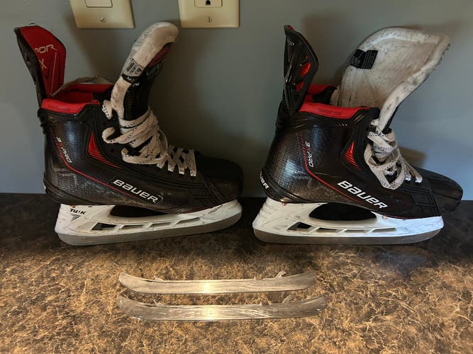 Bauer Vapor 3X Pro hockey skates