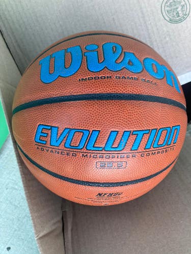 Brown Used Men's Wilson Evolution Basketball (28.5)