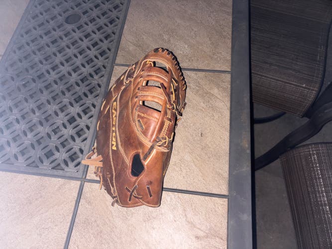 Easton First Baseman Glove