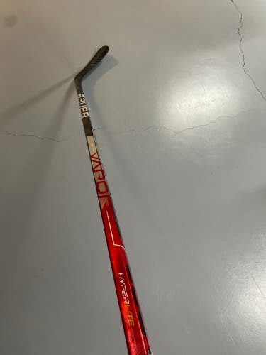 Custom Pro Stock Vapor Hyperlite Hockey Stick