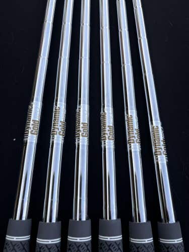 True Temper Dynamic Gold 120g S300 Iron Shafts 5-P Std Length Taylormade Grips