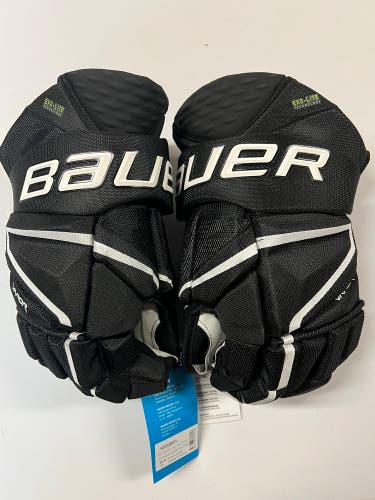 Bauer Vapor Hyperlite Pro Team Gloves 14” Black and White