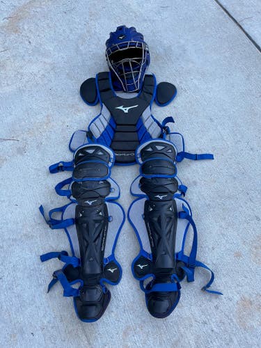 Used Mizuno Samurai Catcher's Set