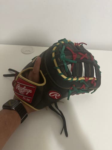 Used  First Base 13" Gold Glove Elite Baseball Glove