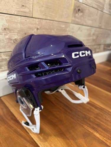 CCM Tacks 720 Helmet Purple Size Medium