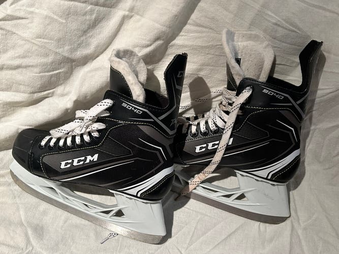 Used CCM Regular Width  Size 6 Tacks 9040 Hockey Skates