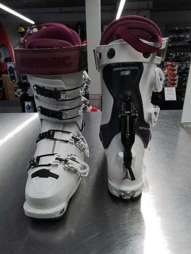 Used Atomic Hawx 235 Mp - J05.5 - W06.5 Women's Downhill Ski Boots