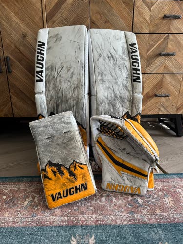 Vaughn SLR2 Pro Carbon Set V9 Glove