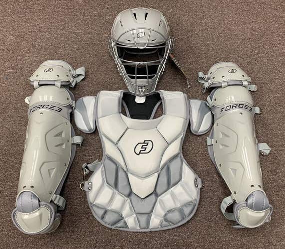 Force 3 Pro Gear Intermediate 13-15 Baseball Catchers Gear Set Force3 - Silver