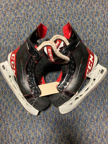 Used Intermediate CCM JetSpeed FT475 Hockey Skates | Size 4.5