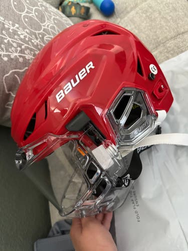 Bauer Hyperlite 2 Helmet